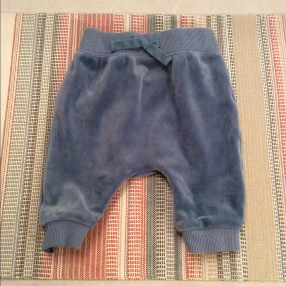Gymboree velour 2pc. Size 0-3M. - Picture 5 of 8